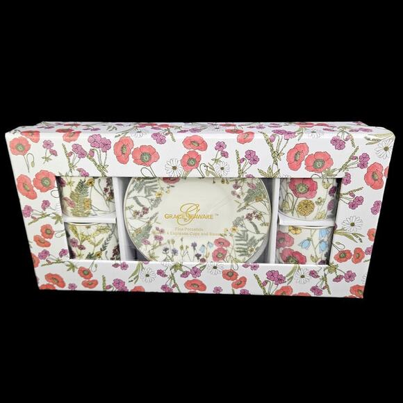 Graces Teaware Espresso Cups Saucers Set 4 Porcelain Floral Gold Trim‎ Boxed New - Picture 1 of 8